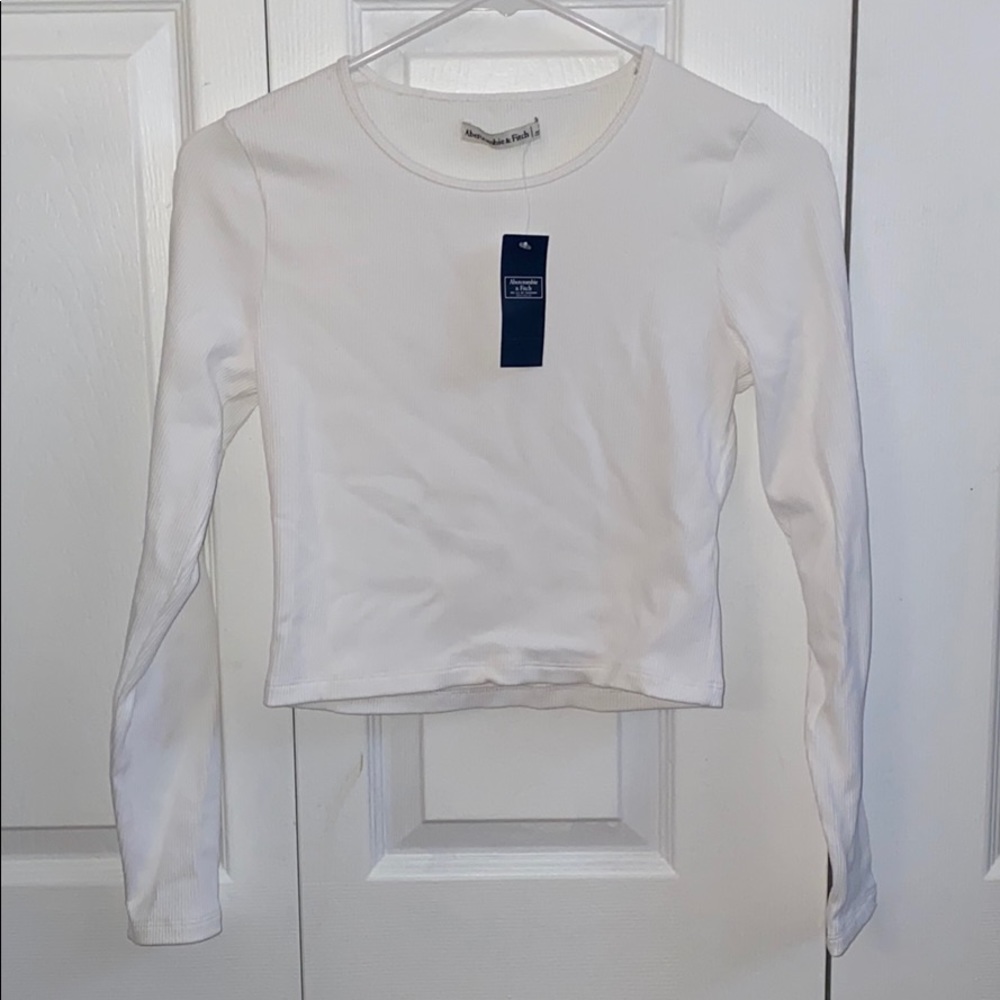 Abercrombie and Fitch cropped long sleeve shirt